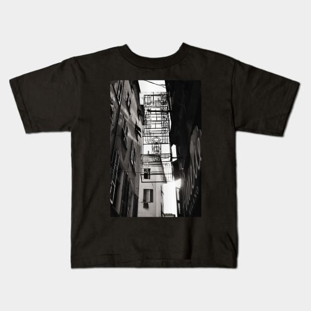 Darktown/Genoa #15 Kids T-Shirt by RufderFreiheit